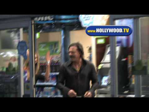 Mickey Rourke Makes Homophobic Threat