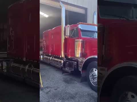 Peterbilt 379: Double Sleepers, Double the Style, and Comfort 🚛🔥
