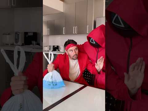 ⁠@Patos3d HACK de la BOLSA de AGUA que SALVA del JUEGO del CALAMAR