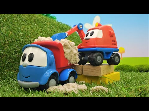 Leo el pequeño camión juega al escondite con sus amigos. Vídeos de juguetes. Vídeos para niños