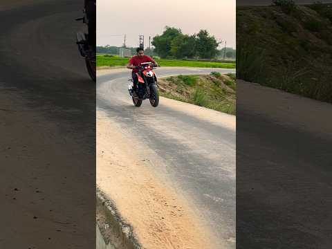 Oh Vai Aram Se Chalao Yr😱🔥  #trending #shortsfeed #reels #viral #ktm #duke250 #duke250gen3