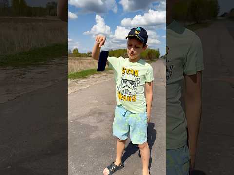 Разбил телефон и сдул ветер #бабах телефончик #телефон #прикол #топ #мем