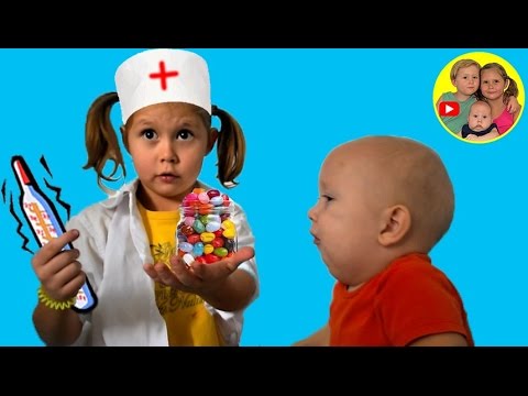 Живая кукла Беби Бон Играем в доктора КАК МАМА лечит Baby Doll Baby Born плачет Видео для детей