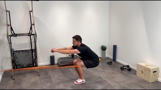 Sissy Squats mit Band