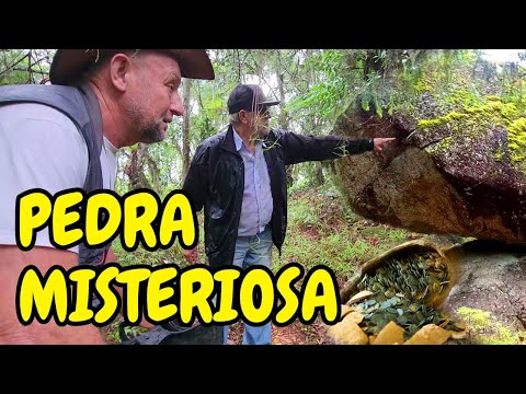 O que ESCONDERAM nessa PEDRA MISTICA?