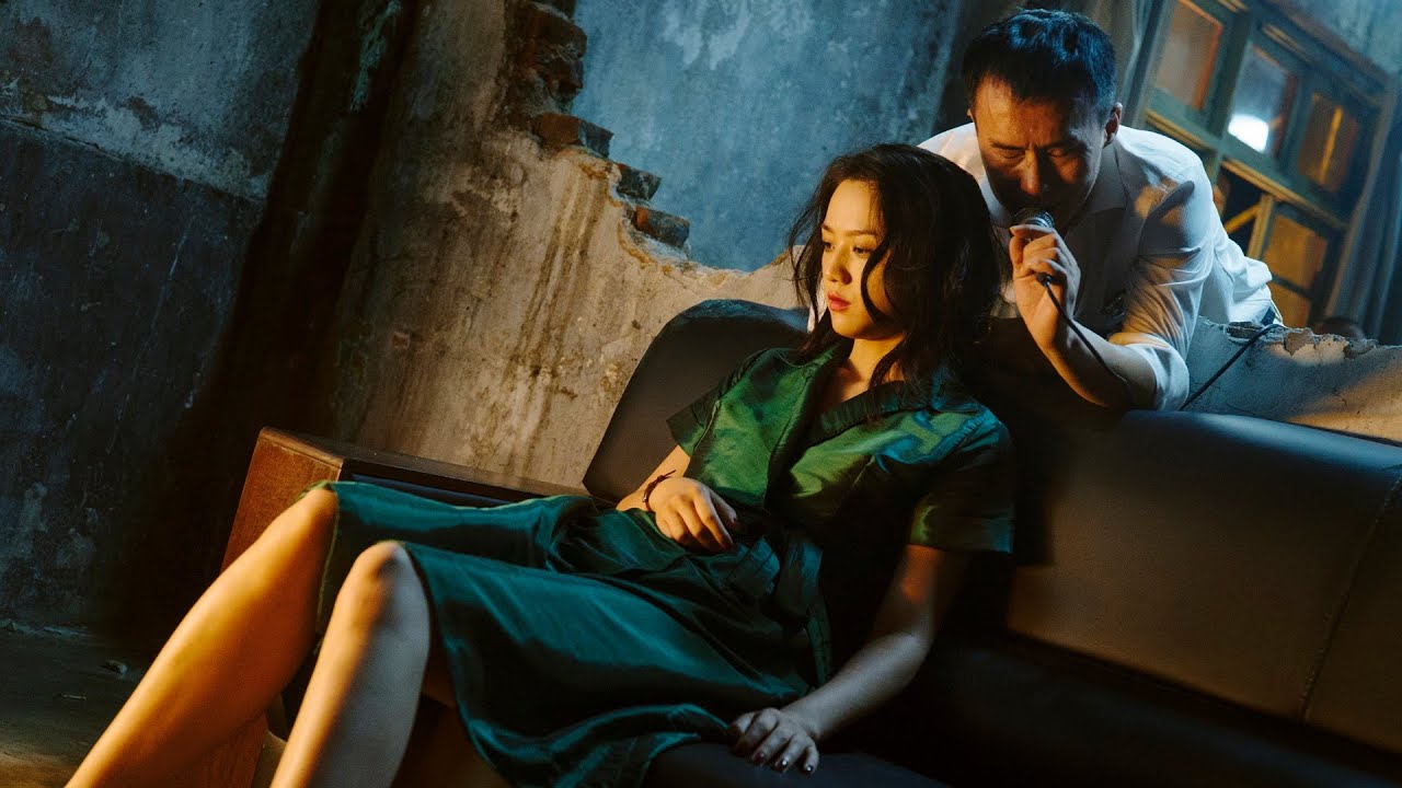 Long Day's Journey Into Night Trailer thumbnail