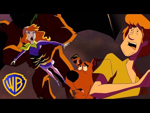 Scooby-Doo! Mystery Incorporated en Latino | Vuelo vs Levitación | @WBKidsLatino