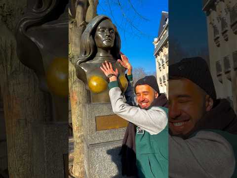 ماما لو عرفت عن الاسطورة دي هتسفر اخويا فرنسا حالا 😂💔