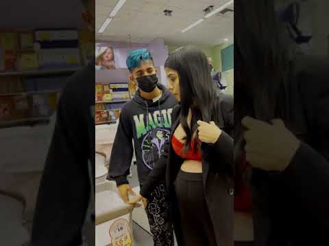 CARO COMPRA LA CUNA DEL BEBÉ 🥰P1 / Blad y Caro 💕