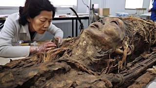 Ancient Egyptian Archaeological Discoveries That Don't Make Sense