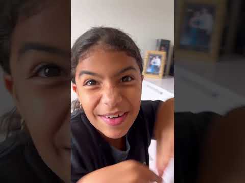 Dei Um Iphone 15 para minha irmã #shortsviral #dance #rir #viral #vaiprofycaramba #risadagarantida