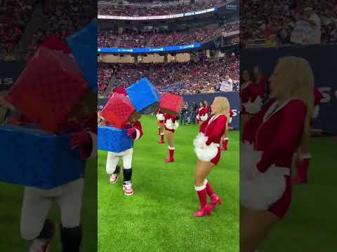 everyone’s favorite holiday tradition is back! | falling box prank #houstontexans #christmas #prank
