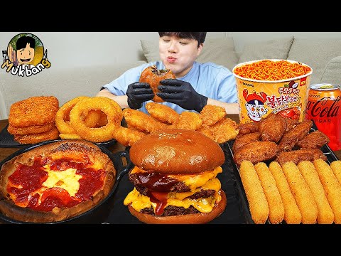 ASMR MUKBANG 직접 만든 치즈 햄버거 치즈스틱 불닭볶음면 시카고피자 먹방 & 레시피 FIRE NOODLES AND BURGER EATING SOUND!