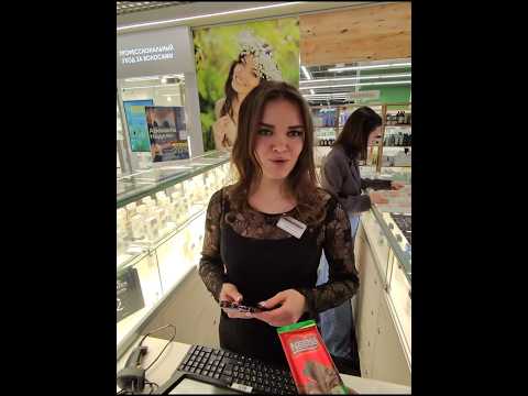 Когда навел интригу и суету на весь торговый центр😃 #парень #девушка #приколы #юморист #юмористы