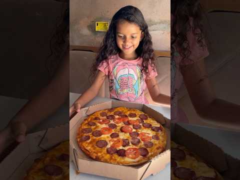 Pizza com a Débora ♥️💜