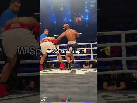 Boxing respect moment#boxing #respect #heartwarming #ufc #usa