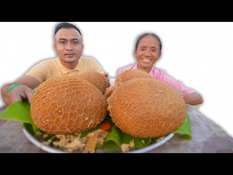 Bà Tân Vlog - Lần Đầu Làm Quả Trứng Trâu Hầm Coca Khổng Lồ Đãi Cả Làng