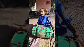 गरीबी से लाचार एक और बच्ची