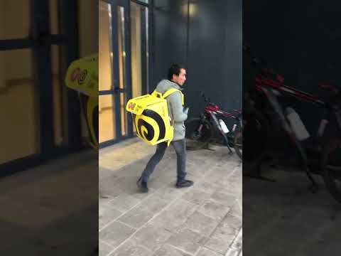 Забирай с собой  #прикольно #весело #смешно #курьер