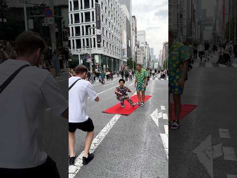 Miraculously, I met a red carpet boy! Thank you @andr3w_wave  ! #dance #performance
