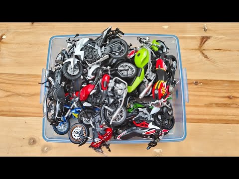 Review of Scale Model Triumph Speed Triple | Ducati Monster | Royal Enfield | Diecast Collection