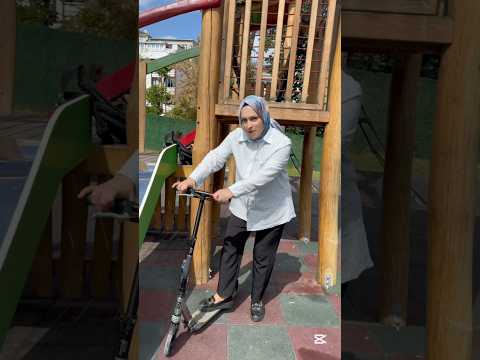 Labubu Slime’ı aldı, sadece bir tur Scooter sürebildim ikinci tur scooter vermedi #shotrs #labubu