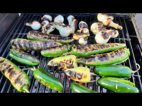 ￼ Chiles Rellenos De queso Filadelfia y queso mozarella￼￼en vivo