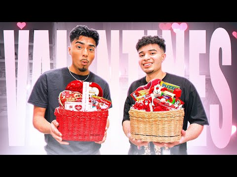 MAKING VALENTINES BASKETS FOR EACHOTHER CHALLENGE!! *TOO FUNNY*