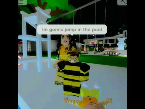 Toddler can't swim || Brookhaven #roblox #viral #trend #shorts