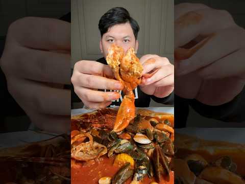 Tahta tertinggi di dunia Seafood an itu Seafood Tumpah