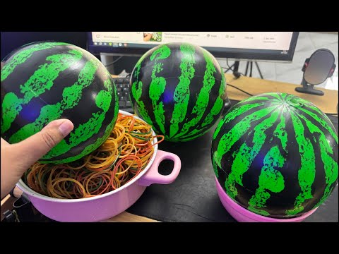 Bola semangka๐ karet sambil absen siang