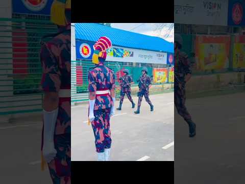 বিজিবি নাকি বিএসএফ?এমন ভিডিও দেখার জন্য সাবস্ক্রাইব করুন #shortvideo #india #bgb  #bsf #benapole