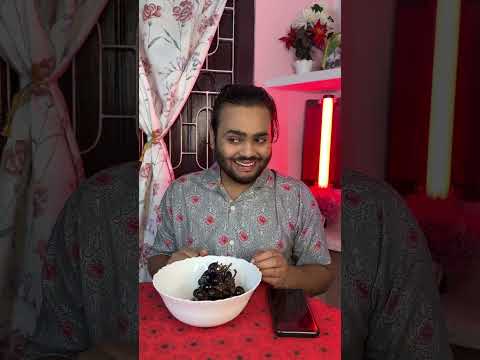 Langur🐒ki mooh main Angur🍇😂#shorts #comedy #funny #olidavines