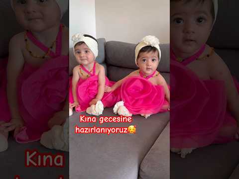 Hangi elbise daha güzel🥰 #birgünüm #keşfet #ikizbebek #love #vlog #kınagecesi #tavsiye #abiye