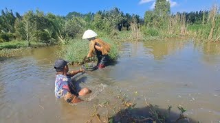 Ada apakah dg pak Tuslim???Ngadang blanak naik kesawah//panen terus!!
