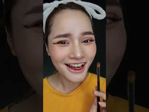 Mẹo giúp bạn đánh son đẹp hơn, nên thử🥰 #Shorts | Lie Makeup