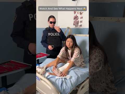 Patient Reveals Whats Hiding In Her Leg! 😨