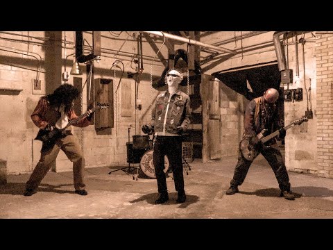 PINHEAD - "MAN IN THE BOX" (ALICE IN CHAINS PARODY)
