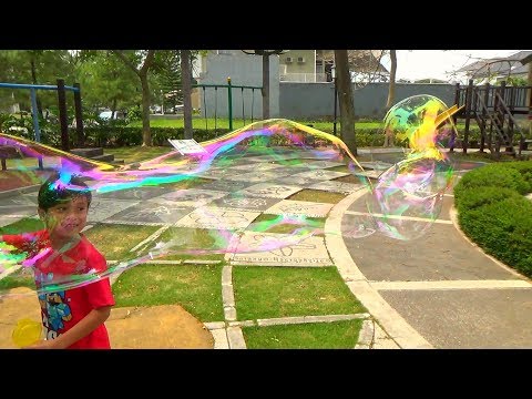 Main Balon Sabun Unbelievabubble - Giant Bubbles