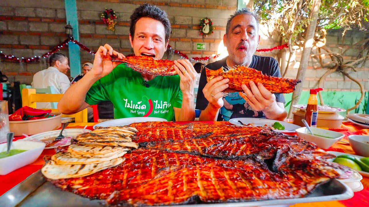 Mexican Food Paradise! BEST SEAFOOD in Puerto Vallarta, Mexico!