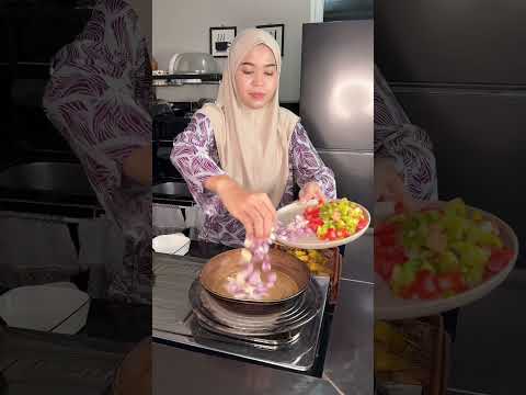 Masak sate kulit sambal pecak