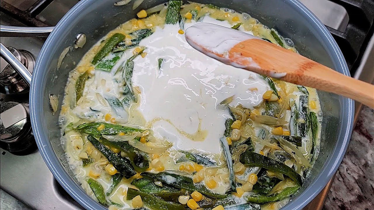 Poblano peppers in cream sauce Rajas Con Crema Y Elote