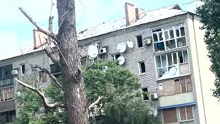 Костянтинвка. окупанти все ближче. Місто в руїнах а там кладуть асфальт!!! Евакуація