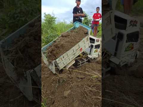 Overloaded and Outmatched!  Dump Truck Struggles #shortvideo #automobile #rc #viral #rctoy #shopping