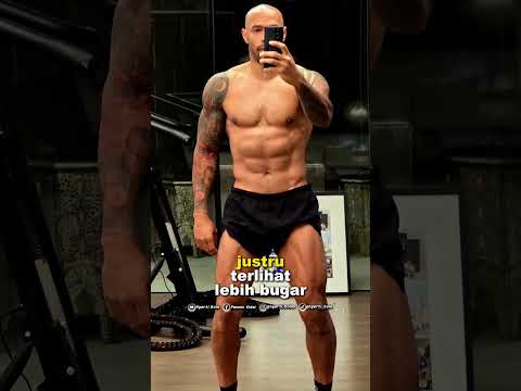 Thierry Henry pamer tubuh kekar di usia 48 tahun!