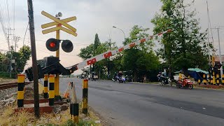 Palang Pintu Sepur Jalan Raya Lamongan Timur