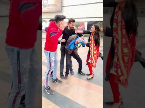Itna pyaar karne vali ladki mili hai kbhi?#shorts #salonimittal