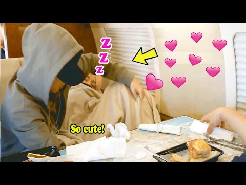 Taehyung & Jimin (태형&지민 BTS) Tom and Jerry version