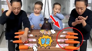 砍多少赢多少！和儿子比赛砍萝卜，没想到儿子这么厉害！【呆萌小米宝】