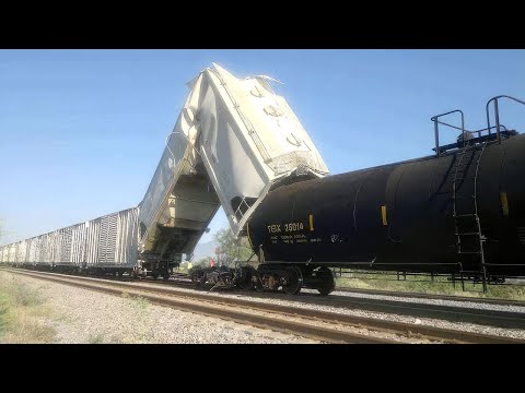 Train Derailments and Mistakes Caught On Camera